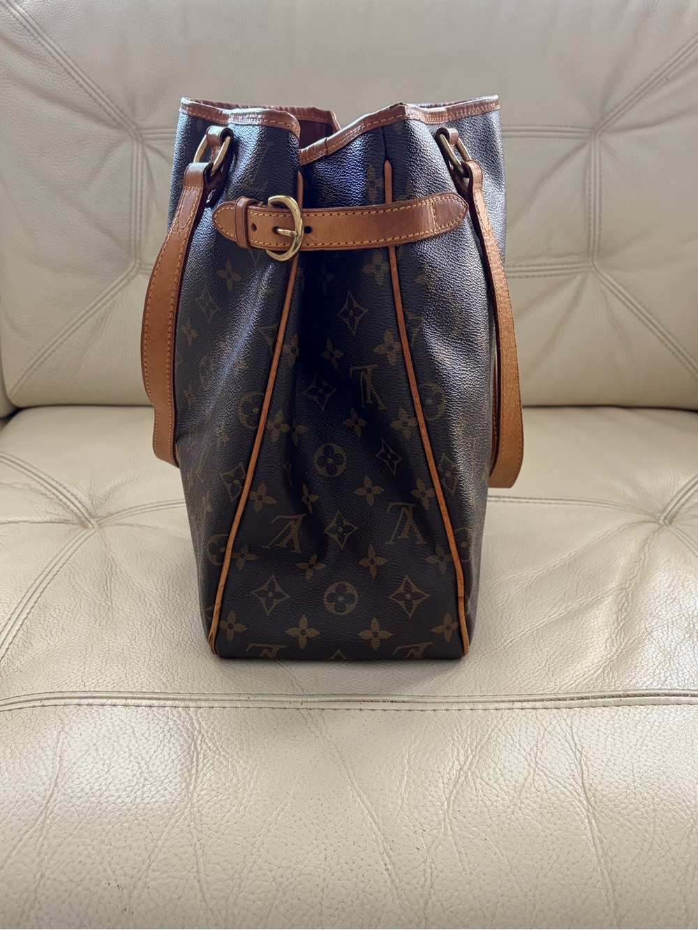 Louis Vuitton Batignolles
Vertical - Picture 4 of 14